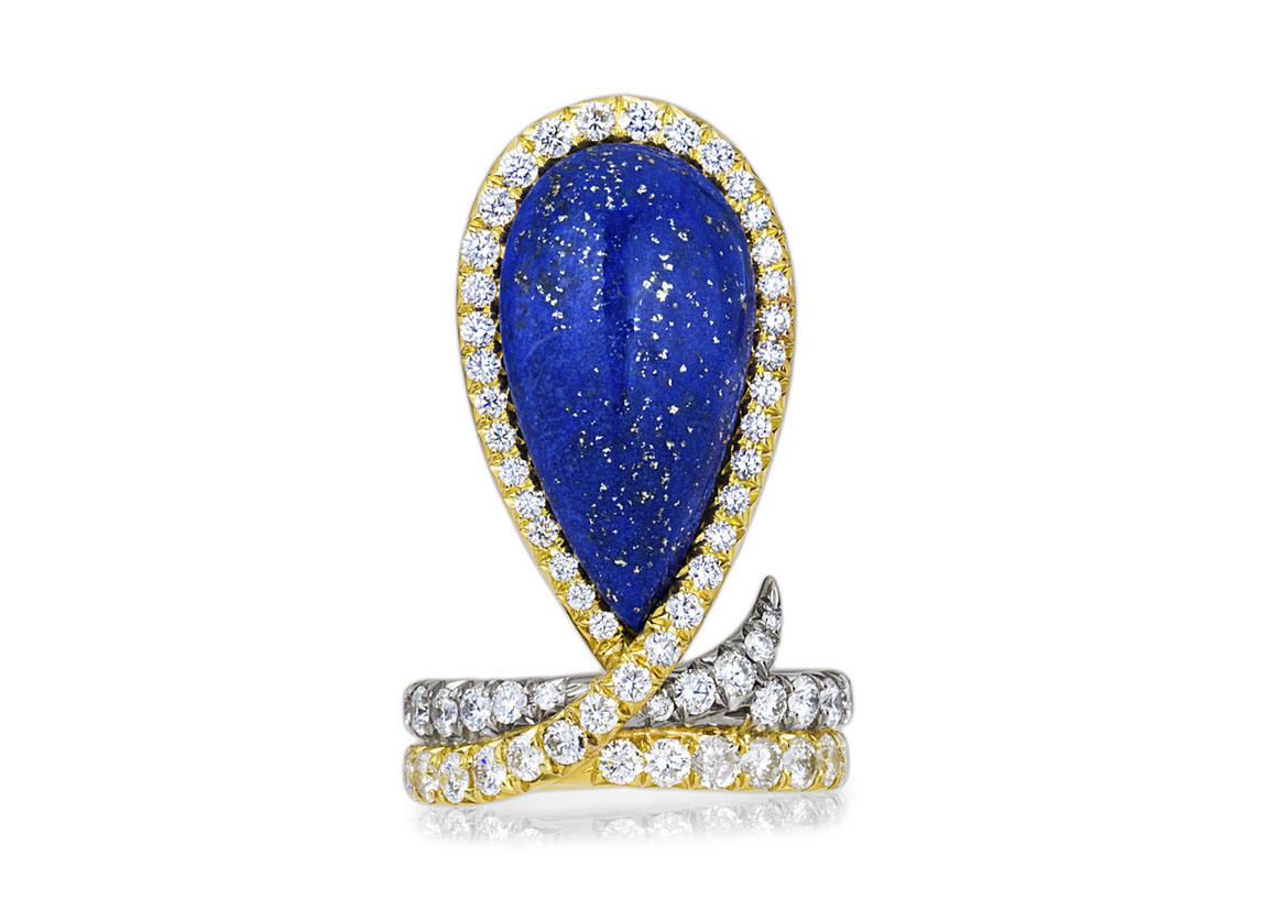 De l'importance des bijoux et comment les porter - Ana-Katarina Vinkler-Petrovic - The Blue Velvet Lapis Lazuli Diamond Ring - Elvisa JASAK - Paris