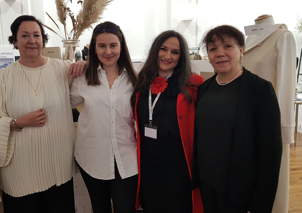 Prof. Claudine Degryse - Étudiante Jeanne Bourdé - Jury Elvisa Jasak - Prof. Cristina Labat - ESMOD Paris